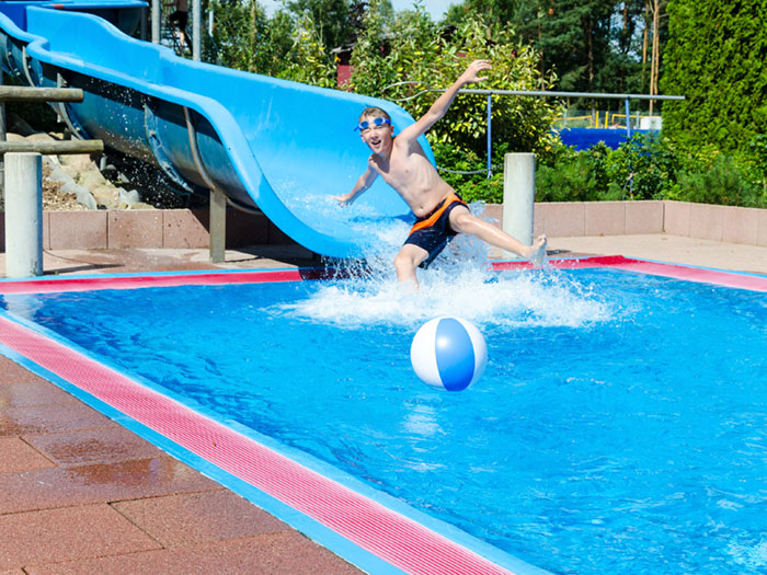 Ein Tag im Waldschwimmbad